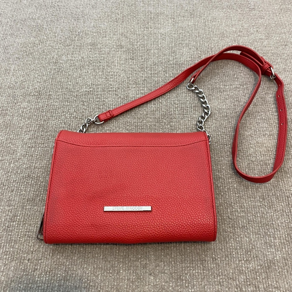 Steve Madden Crossbody Bag Womens Small Red Polyurethane Chain Strap Wallet